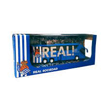 AUTOBUS REAL SOCIEDAD E 1:12 EDAD:  DE 3 AÑOS